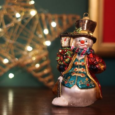 Boneco de neve com lanterna Ouro 24k 17,5cm