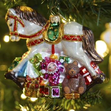Cavalo com presentes 11,5cm